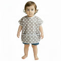 Plie Short Sleeve Waterproof Bib for Toddlers – Easy Clean Feeding Apron for Mealtime, Daycare, Self-Feeding & Messy Play, Lightweight BPA-Free Baby Bib (6–24 Months), Feeding - Gray Dot