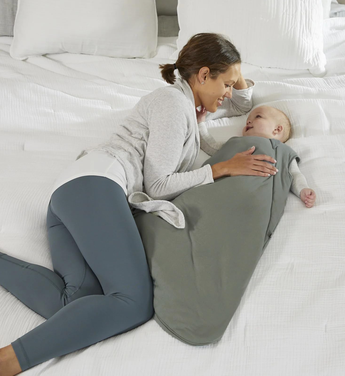 GUNAMUNA Sleep Sacks for Babies Toddlers and Newborns, Easy Changing Diaper Zipper, 2.5 TOG, Sage, 18-24 Months