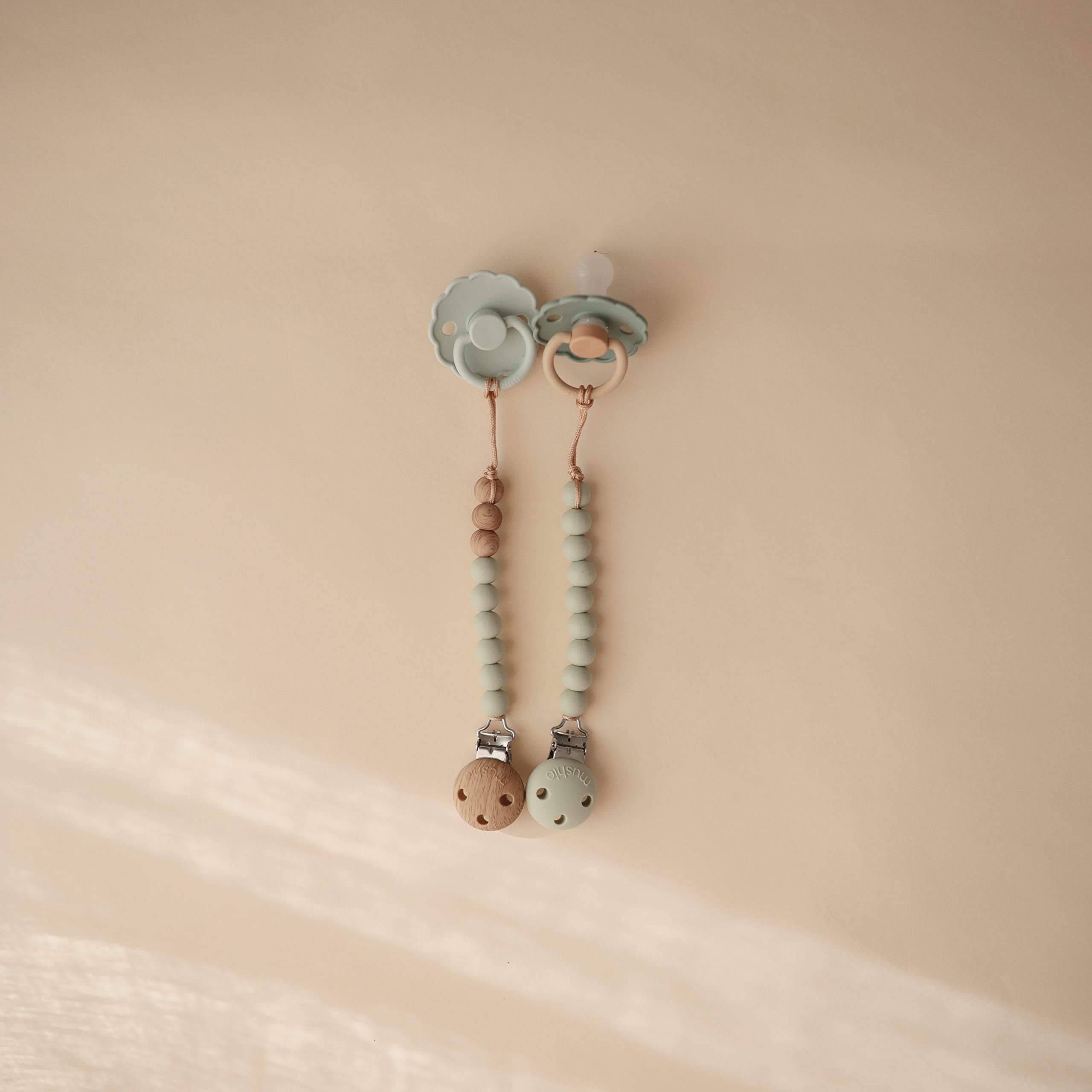 mushie 100% Silicone Baby Pacifier Clip BPA Free | Eva (Sage)