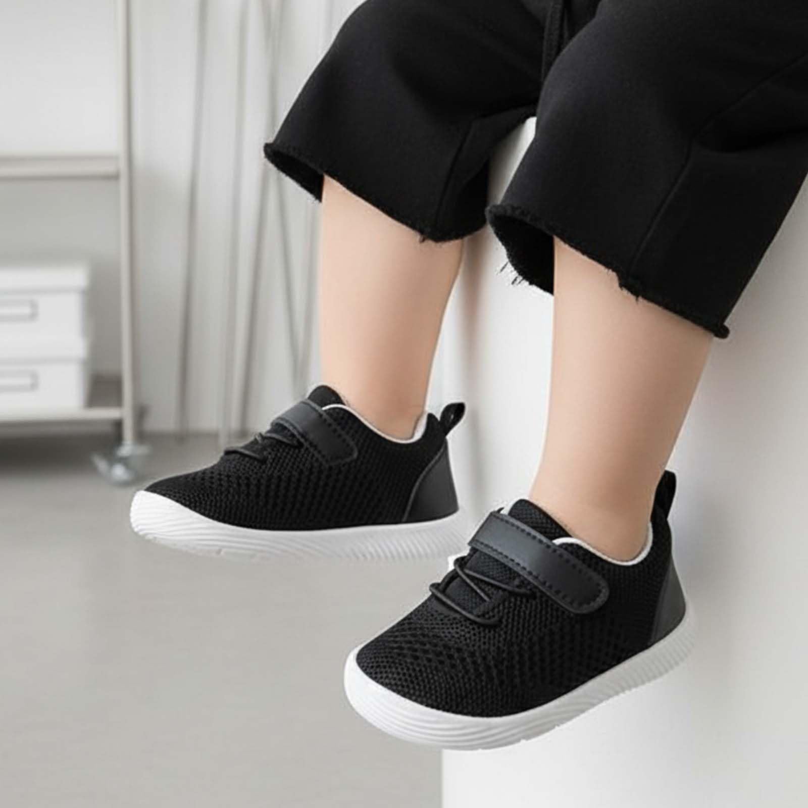 MORENDL Toddler Sneakers Baby Boys & Girls Barefoot Shoes Lightweight Breathable Walking Running Tennis Athletic Sport Shoes Black 6-9Months