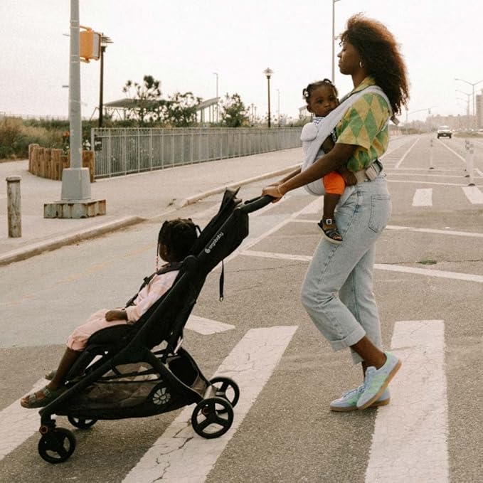 Ergobaby Metro 3 All in One Compact Baby Stroller - Foldable, Lightweight Travel Stroller - Easy One-Hand Fold for Overhead Airplane Storage (Carries up to 50 lbs) - Car Seat Compatible - Onyx Black