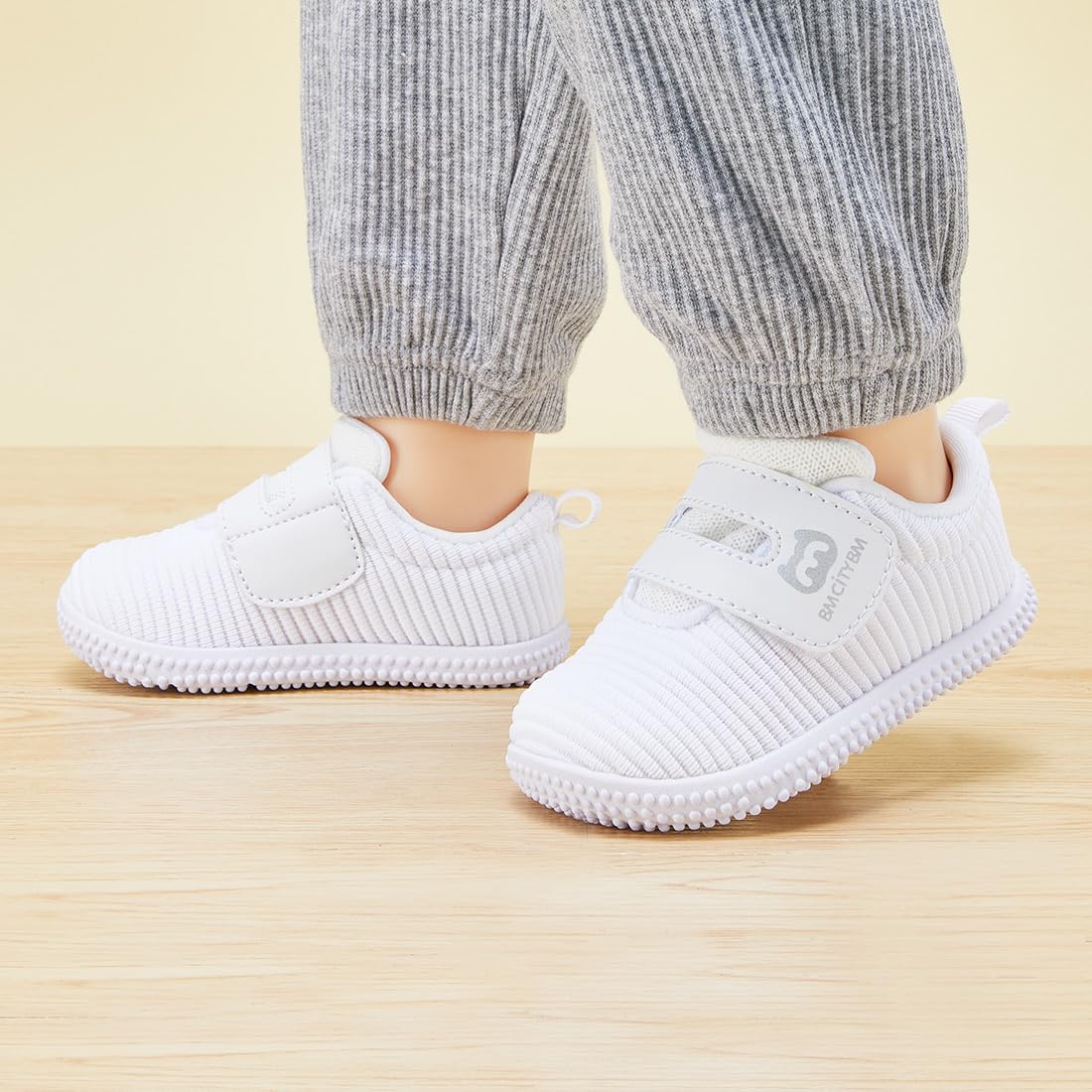 BMCiTYBM Baby Walking Shoes First Infant Sneakers White Size 6-12 Months