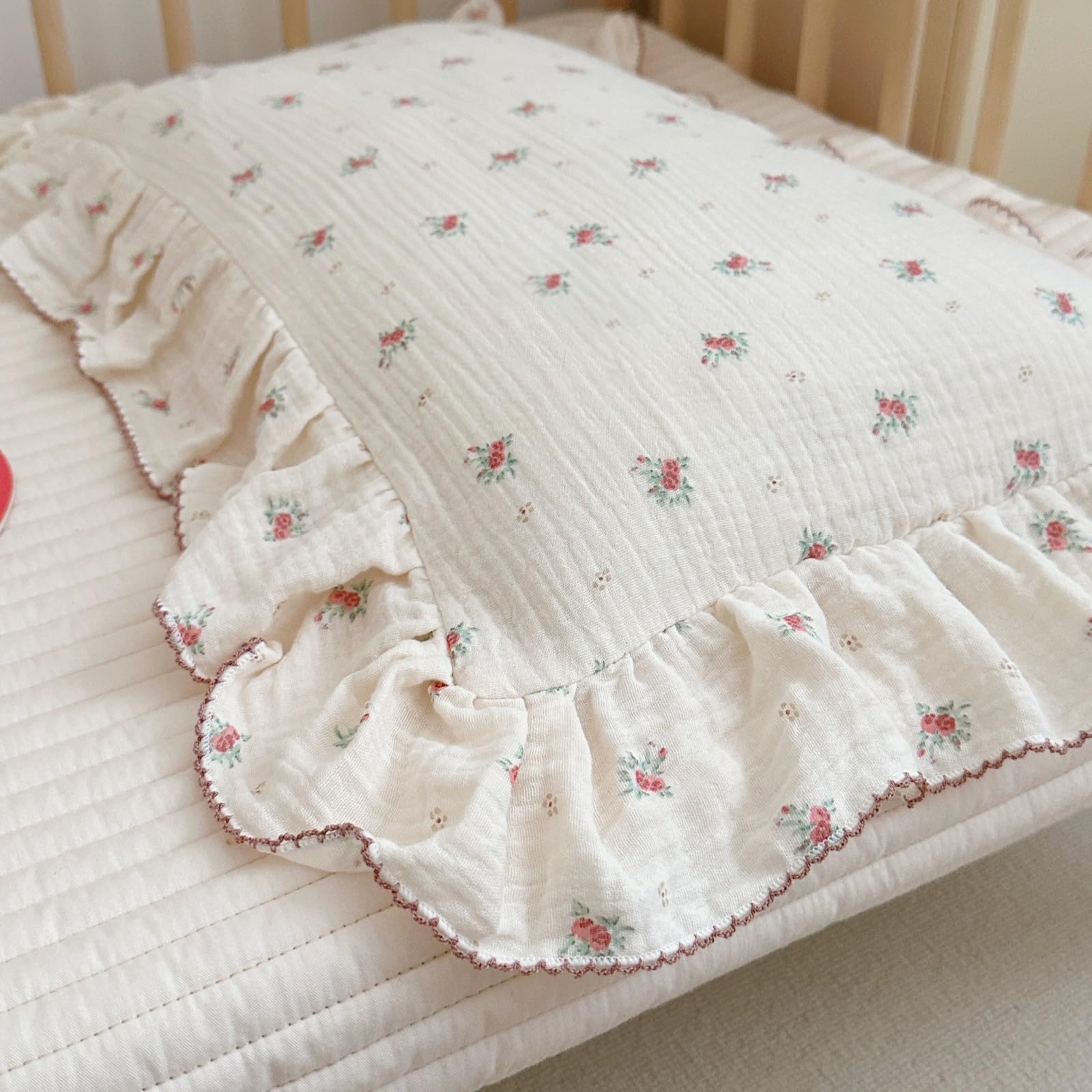 BuLuTu Toddler Pillowcase Cotton Muslin Kids Pillow Cases with Envelope Closure Soft Pillow Protectors Toddler Boys Girls Small Pillow Covers for Sleeping Traveling, 1 Piece,Berry Pattern,14"x20"