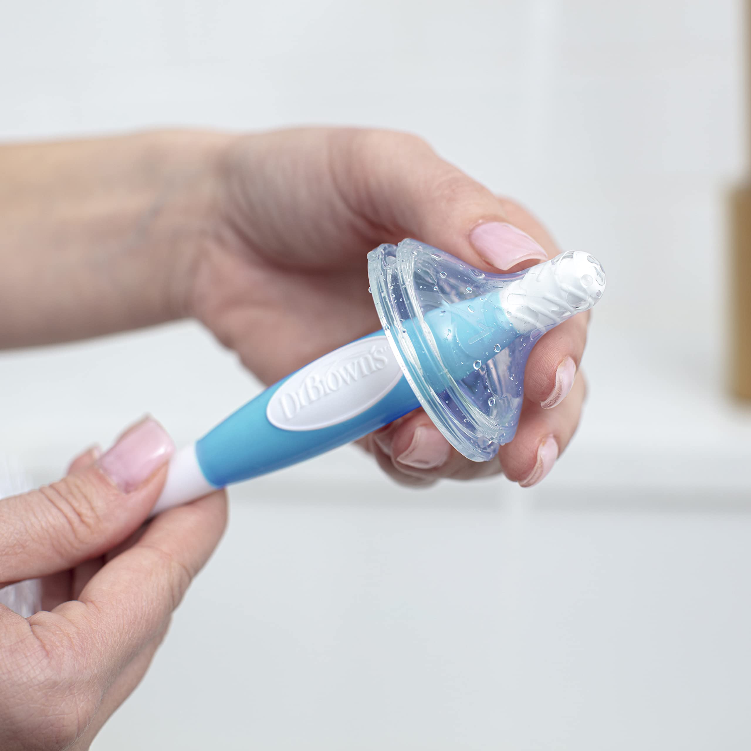 Dr. Brown's Reusable Sponge Baby Bottle Cleaning Brush with Suction Cup Stand, Scrubber and Nipple Cleaner, BPA-Free, Blue, 1-Pack