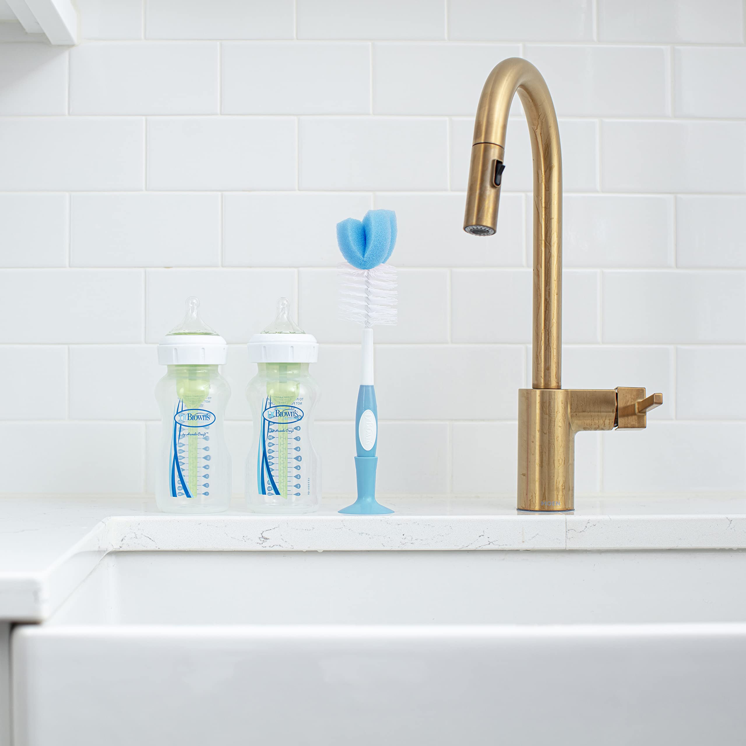 Dr. Brown's Reusable Sponge Baby Bottle Cleaning Brush with Suction Cup Stand, Scrubber and Nipple Cleaner, BPA-Free, Blue, 1-Pack