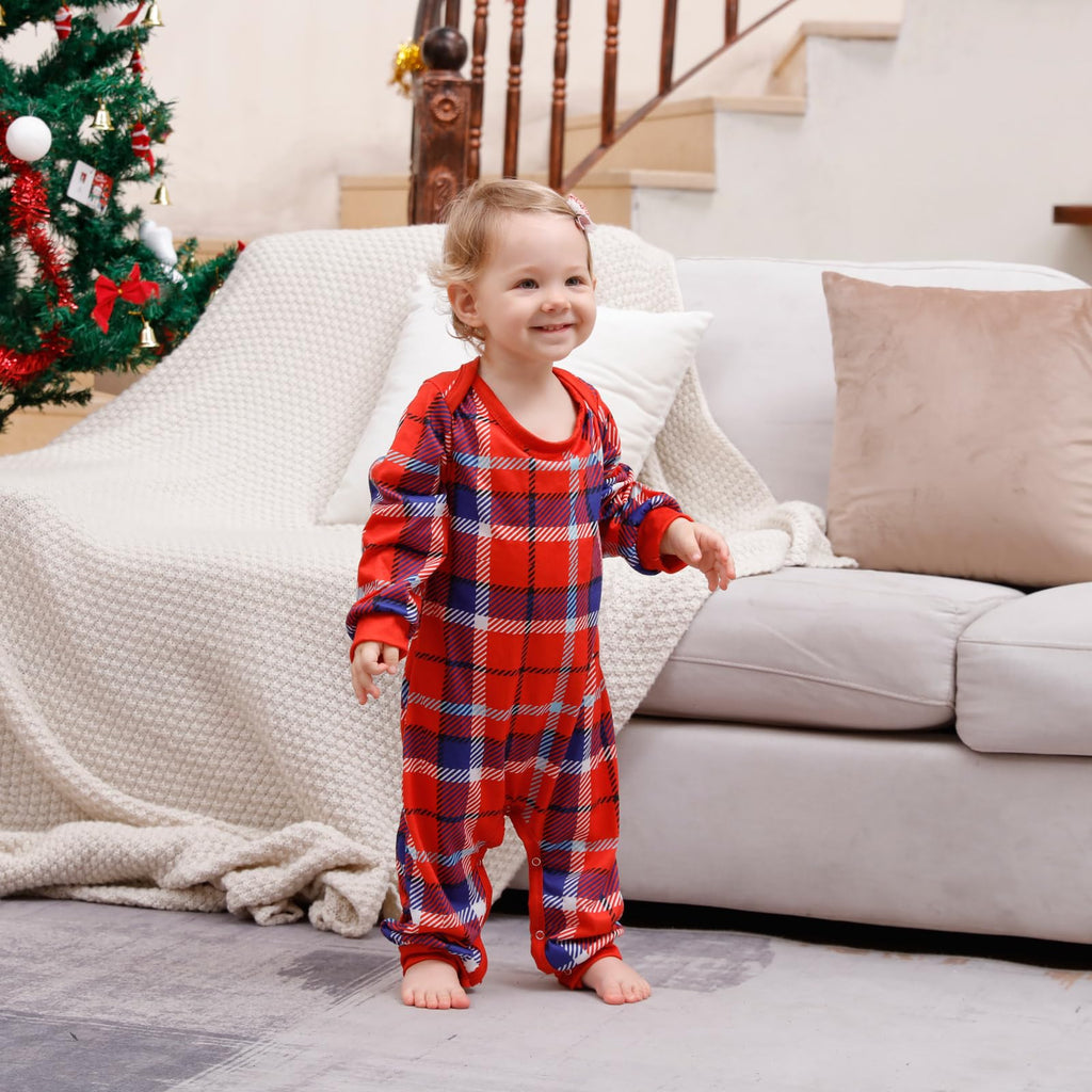Awoscut Family Christmas Pajamas Matching Pajamas for Family, Xmas PJs Sets Holiday Sleepwear(&q-14, Kids, 6 Years)