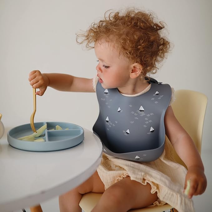 mushie Silicone Suction Plate | BPA-Free Non-Slip Design (Powder Blue)
