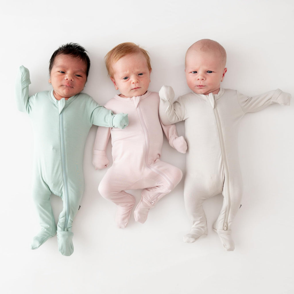 KYTE BABY Unisex Rayon Made From Bamboo Zippered Rompers (4T, Blush)