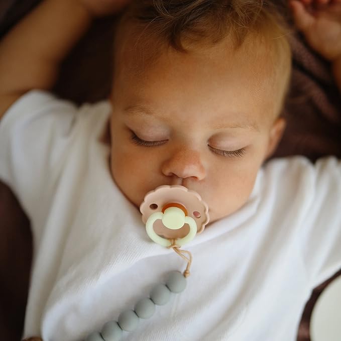 FRIGG Daisy Night Natural Rubber Baby Pacifier | Made in Denmark | BPA-Free (Blush/Cream, 0-6 Months) 2-Pack