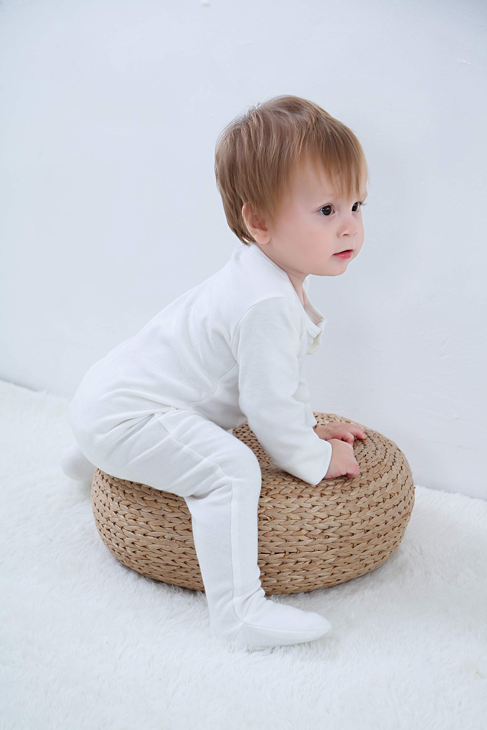 O2 BABY Baby Boys Girls Organic Cotton Zip Front Sleeper Pajamas, Footed Sleep 'n Play （Newborn, Ivory）