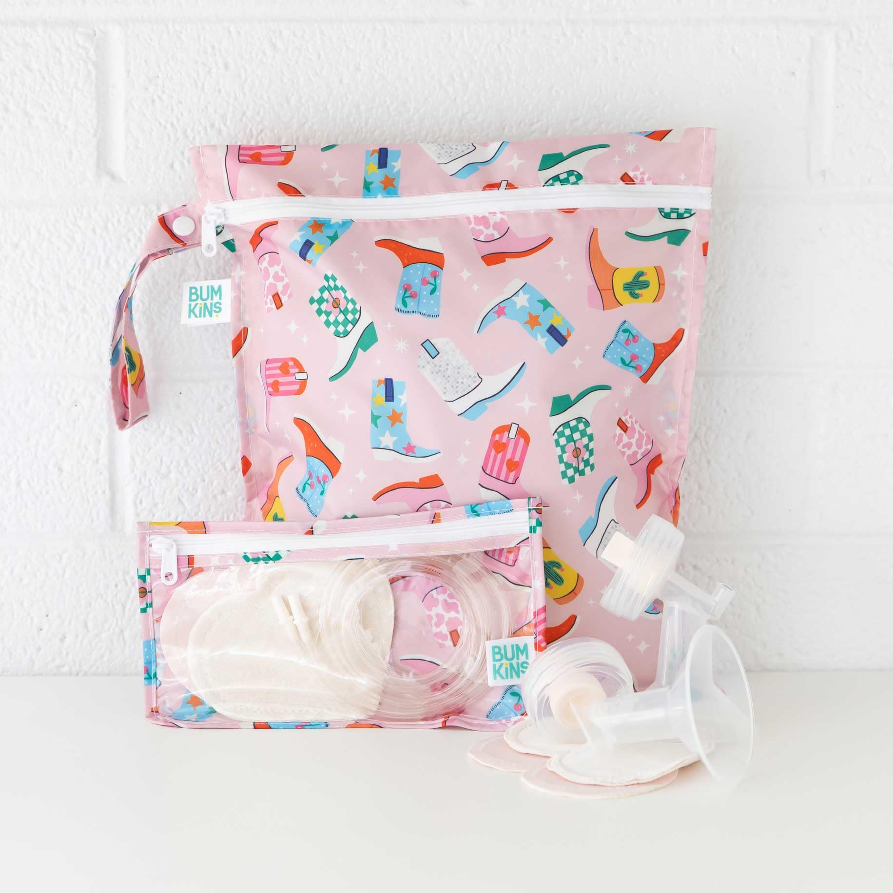 Bumkins - Waterproof Wet Bag & Clear Travel Bags - For Beach, Baby, Travel, Swim Suit, Cloth Diapers, Pump Parts, Pool, Gym, Toiletries - Reusable & Easy to Clean - Cowgirl Boots - 4 Pack