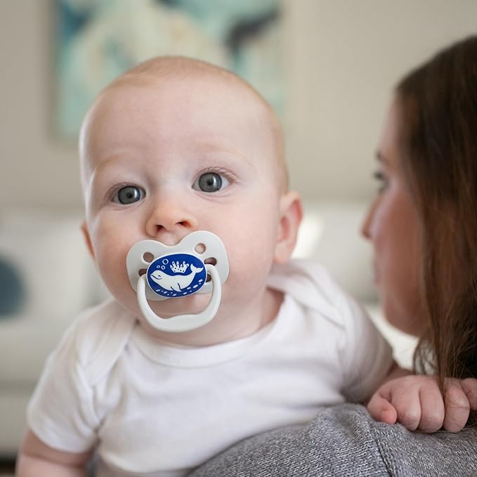 Dr. Brown's Advantage Glow-in-The-Dark Baby Pacifier, Fully Symmetrical Soother with Soft Silicone Bulb, Blue Sunrise-Blue Ocean, 0-6m, BPA Free, 4 Pack
