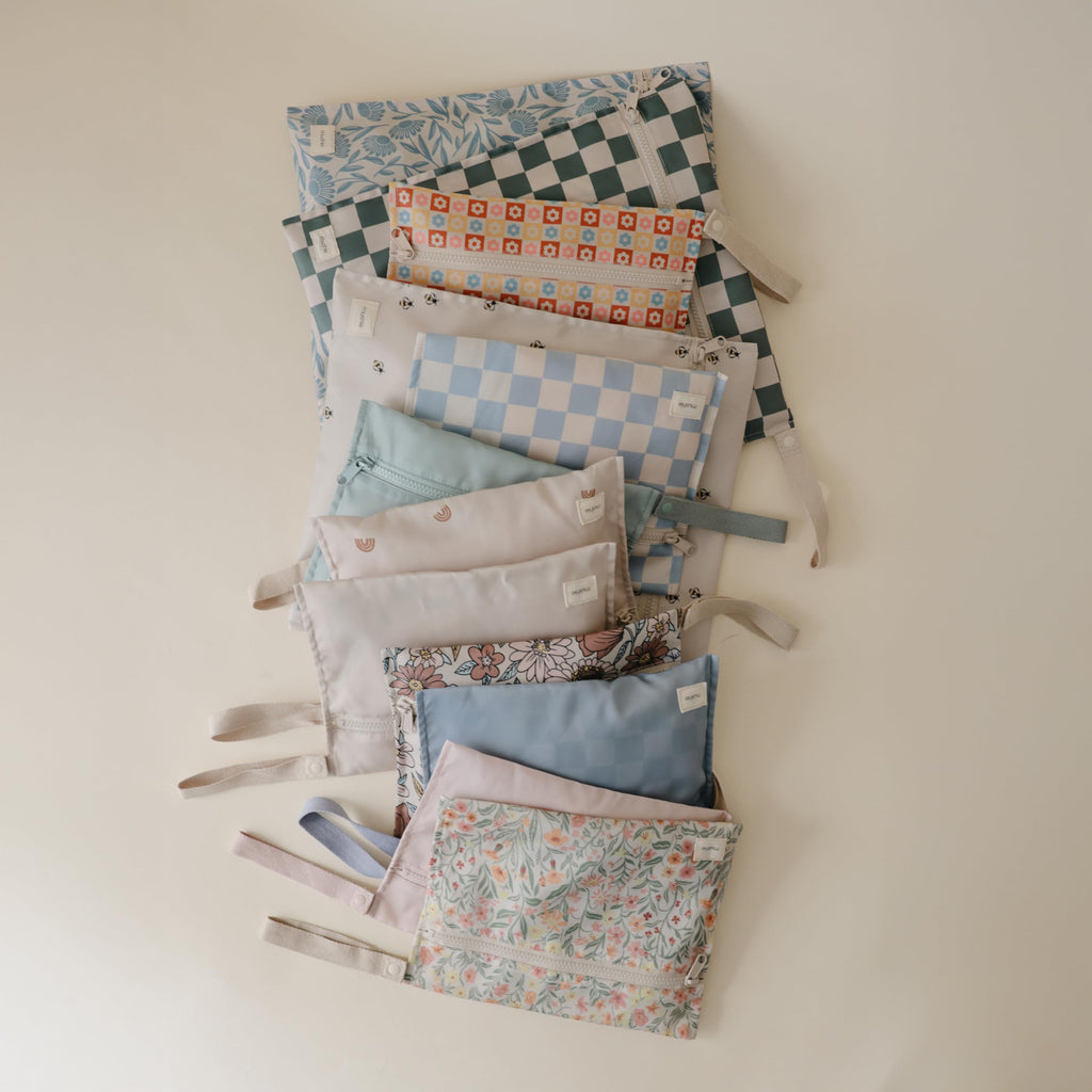 mushie Water Resistant Wet Bags | Large & Small Reusable Storage Bag for Baby Items and Travel | Zippered Pockets with Handle | Machine Washable, Set of 2 (Tradewinds)