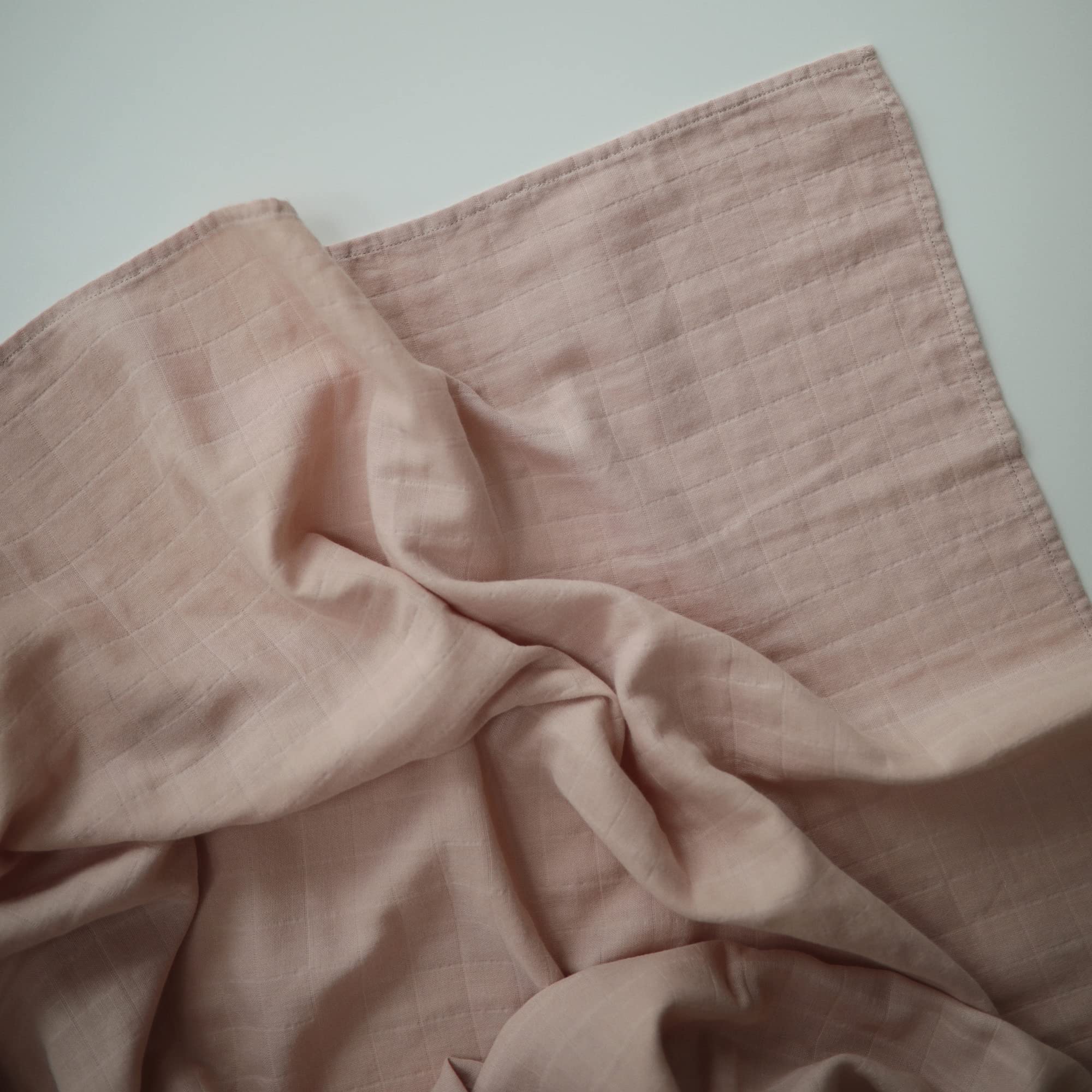 mushie Muslin Baby Swaddle Blanket | 100% Organic Cotton (Blush)
