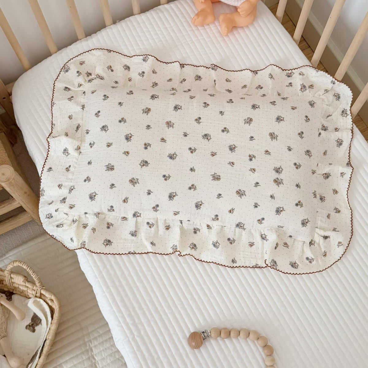 BuLuTu Muslin Toddler Pillowcase for Girls Boys, Sheep Pattern, 14"x20"