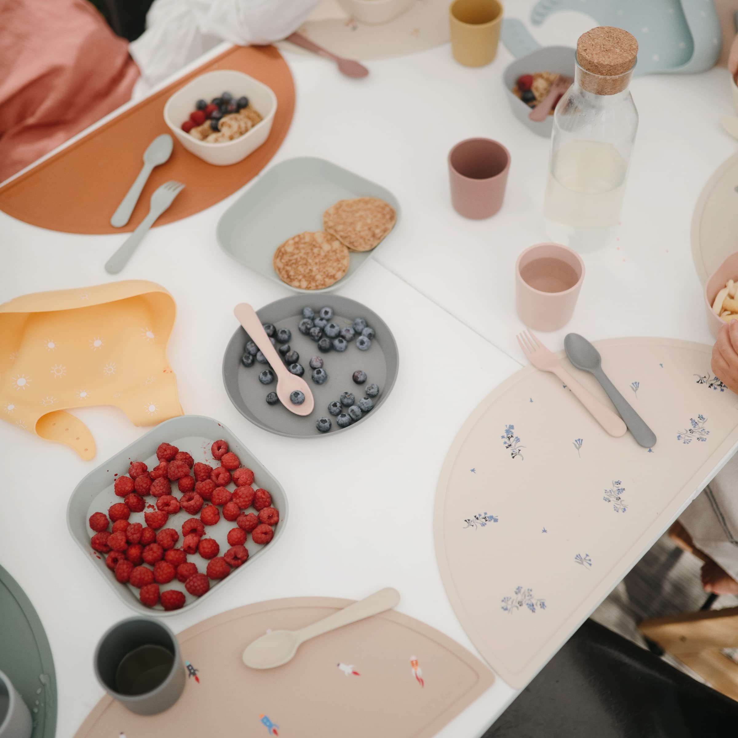 mushie Silicone Placemat for Kids | BPA-Free Non-Slip Design (Bows)