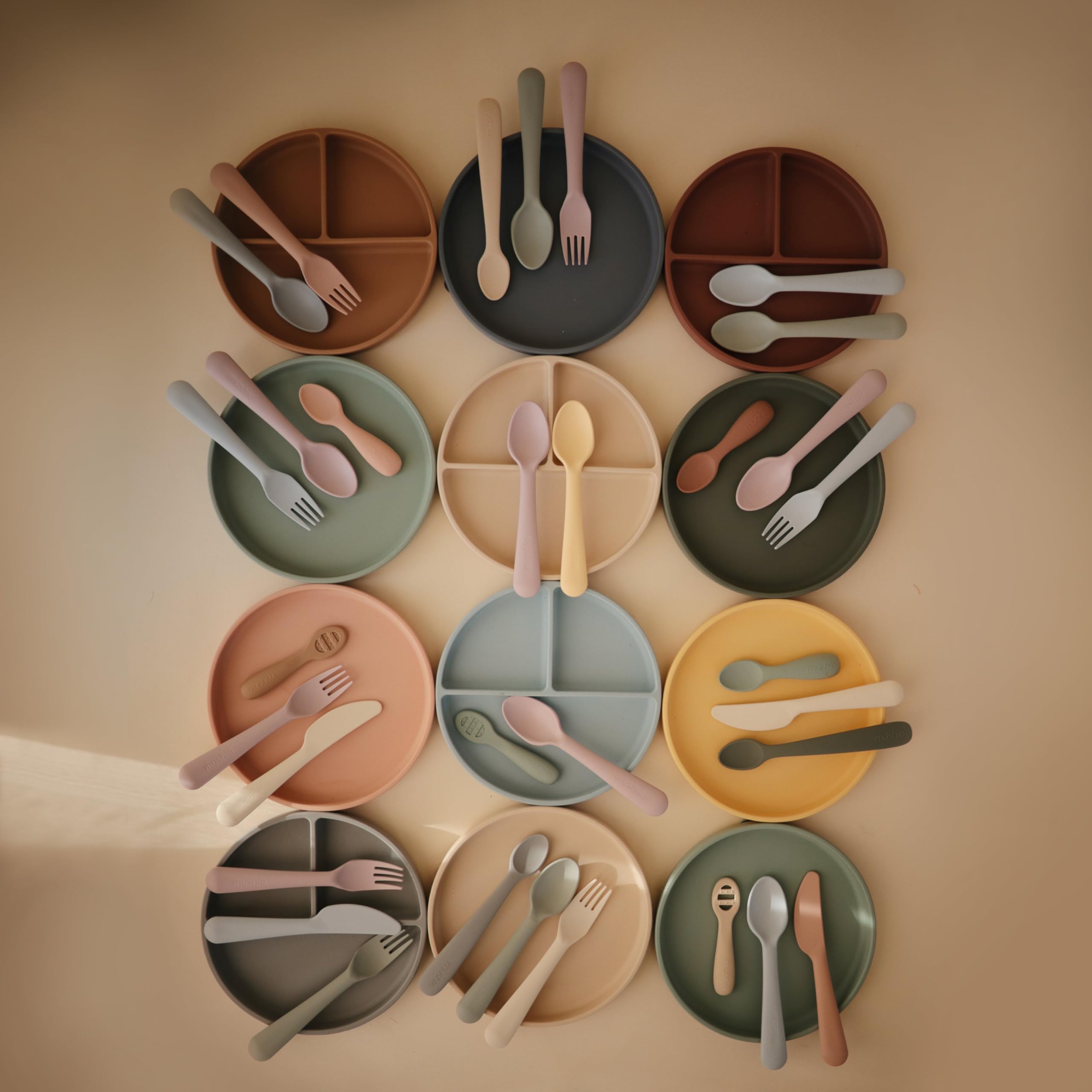 mushie Silicone Suction Plate | BPA-Free Non-Slip Design (Shifting Sand)