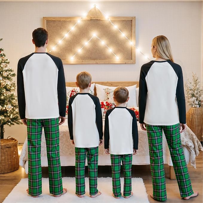 Awoscut Family Christmas Pajamas Matching Pajamas for Family, Xmas PJs Sets Holiday Sleepwear