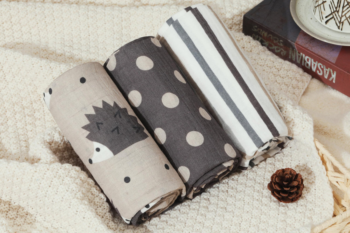ONLYCUBBYA Muslin Baby Quilt 100% Cotton Newborn Blanket 47" X 47" 2 Layers Muslin Swaddle for Boy and Girl (Brown)