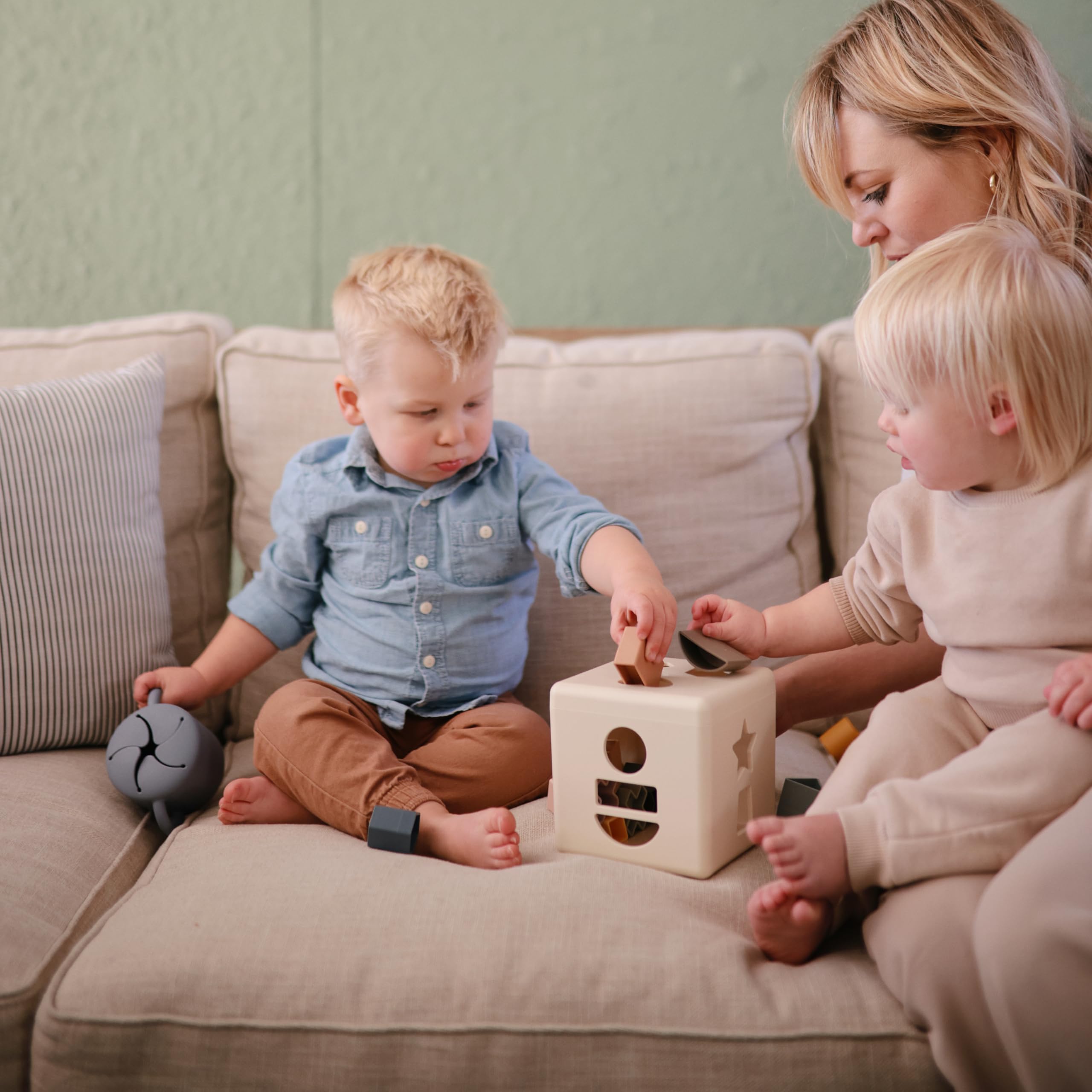 mushie Silicone Snack Cup | Spill Proof Food Container (Tradewinds)