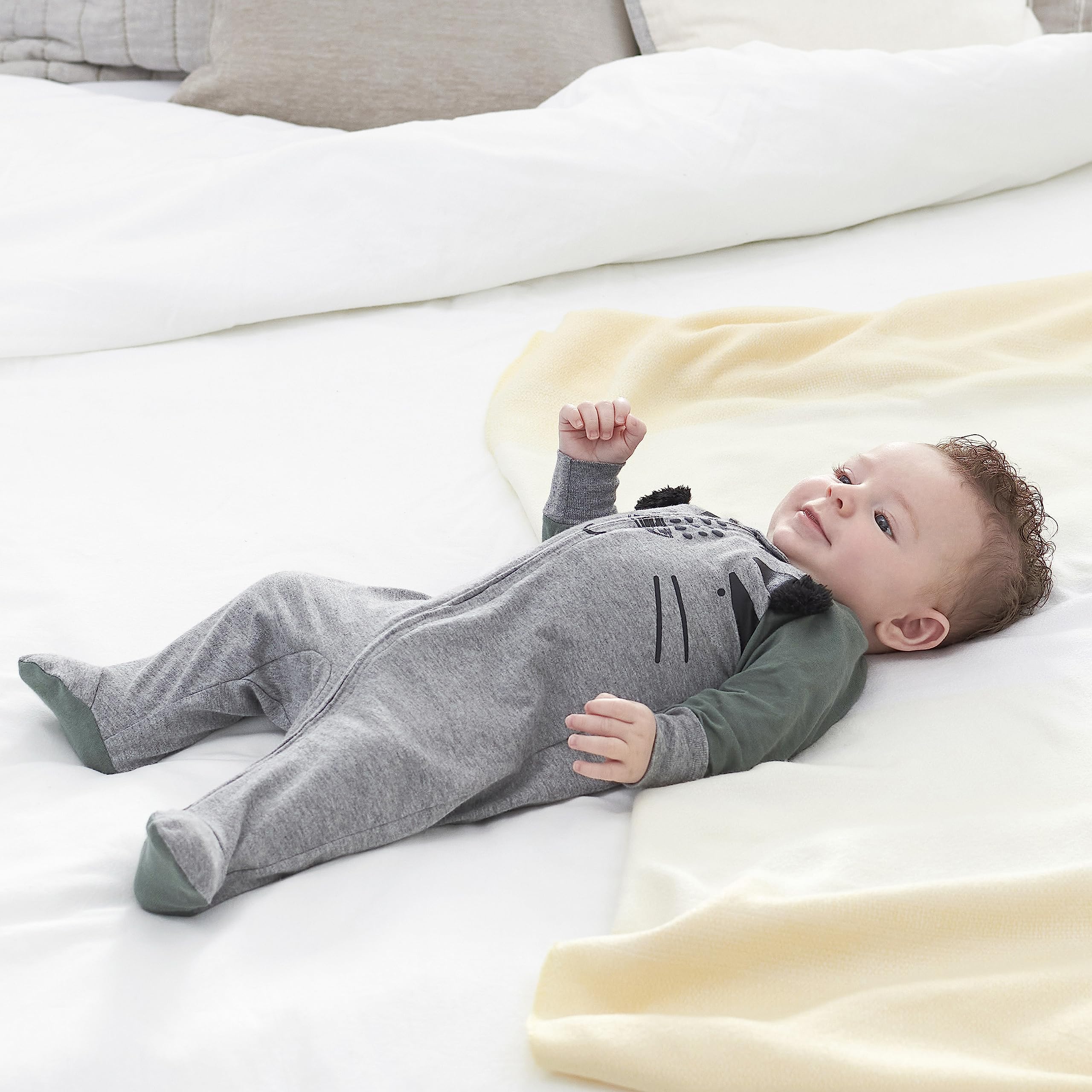 Gerber Baby Boys 4 Pack 'N Play Footie And Toddler Sleepers, Tiger Grey, Newborn US