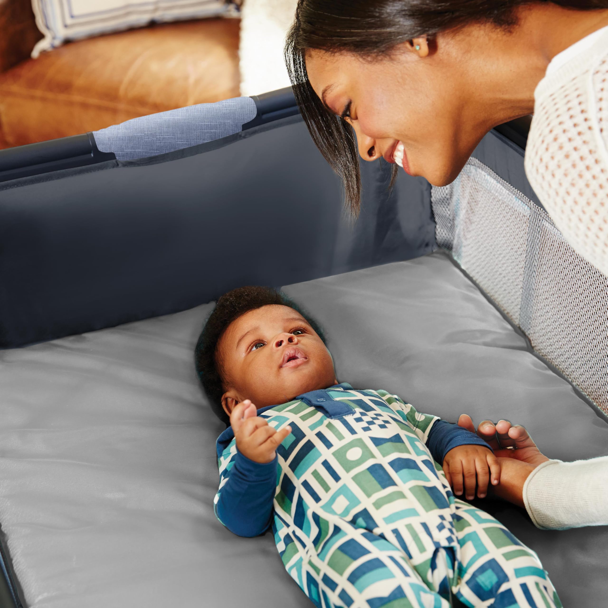 Graco® Pack 'n Play® Simple Solutions™ Playard, Cam