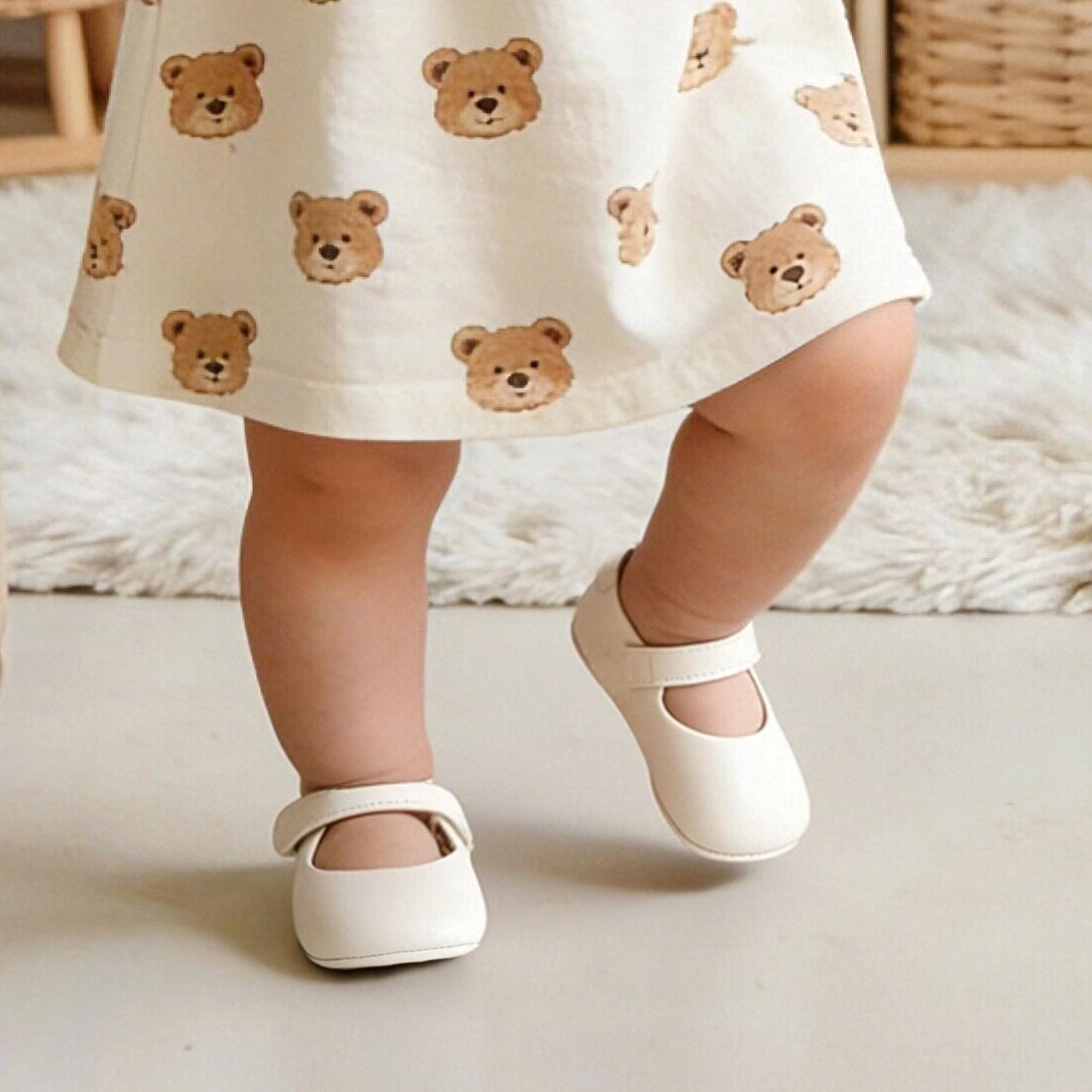 Felix & Flora Soft Sole Leather Baby Shoes - Infant Baby Walking Shoes Moccasinss Rubber Sole Crib Shoes(White,2.5-3 Years Toddler)