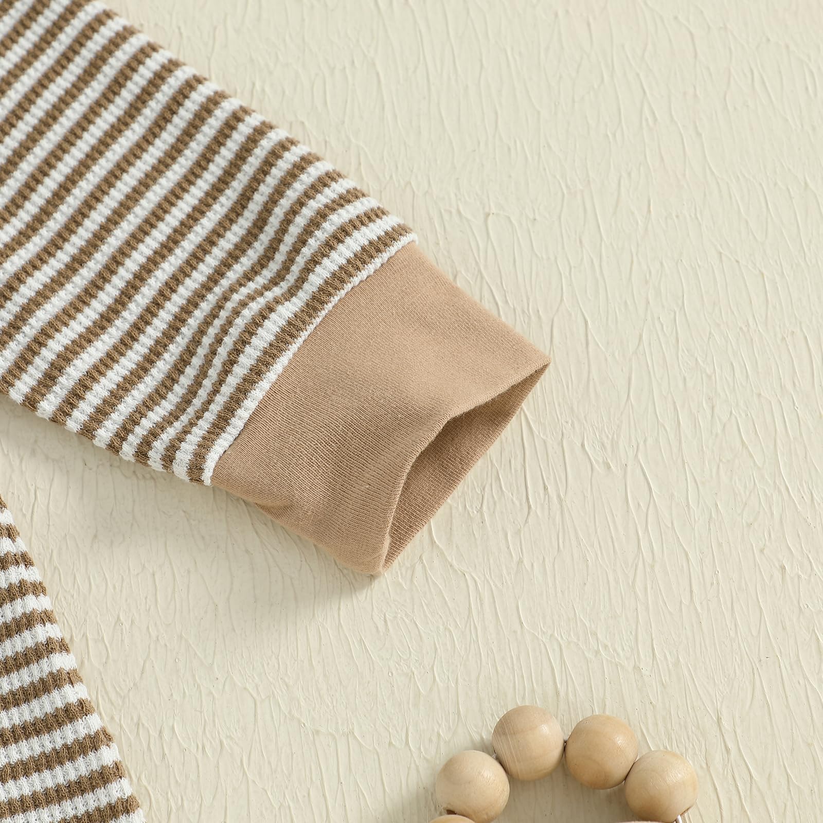 Kuriozud Newborn Infant Unisex Baby Boy Girl Clothes Button Romper Jumpsuit Basic One Piece Outfits Striped Striped Long Sleeve with Hat Khaki, 0-3 Months