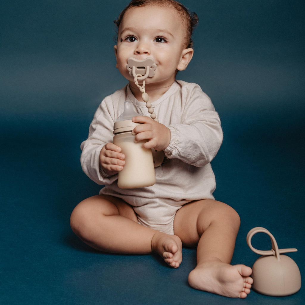 Color Essence SX PRO Silicone Butterfly Baby Pacifier 1Pk, Made with 100% Soft Silicone, Baby Essentials Perfect for Breastfeeding Babies, Designed in Spain, 6-18 Mths, Irish Cream
