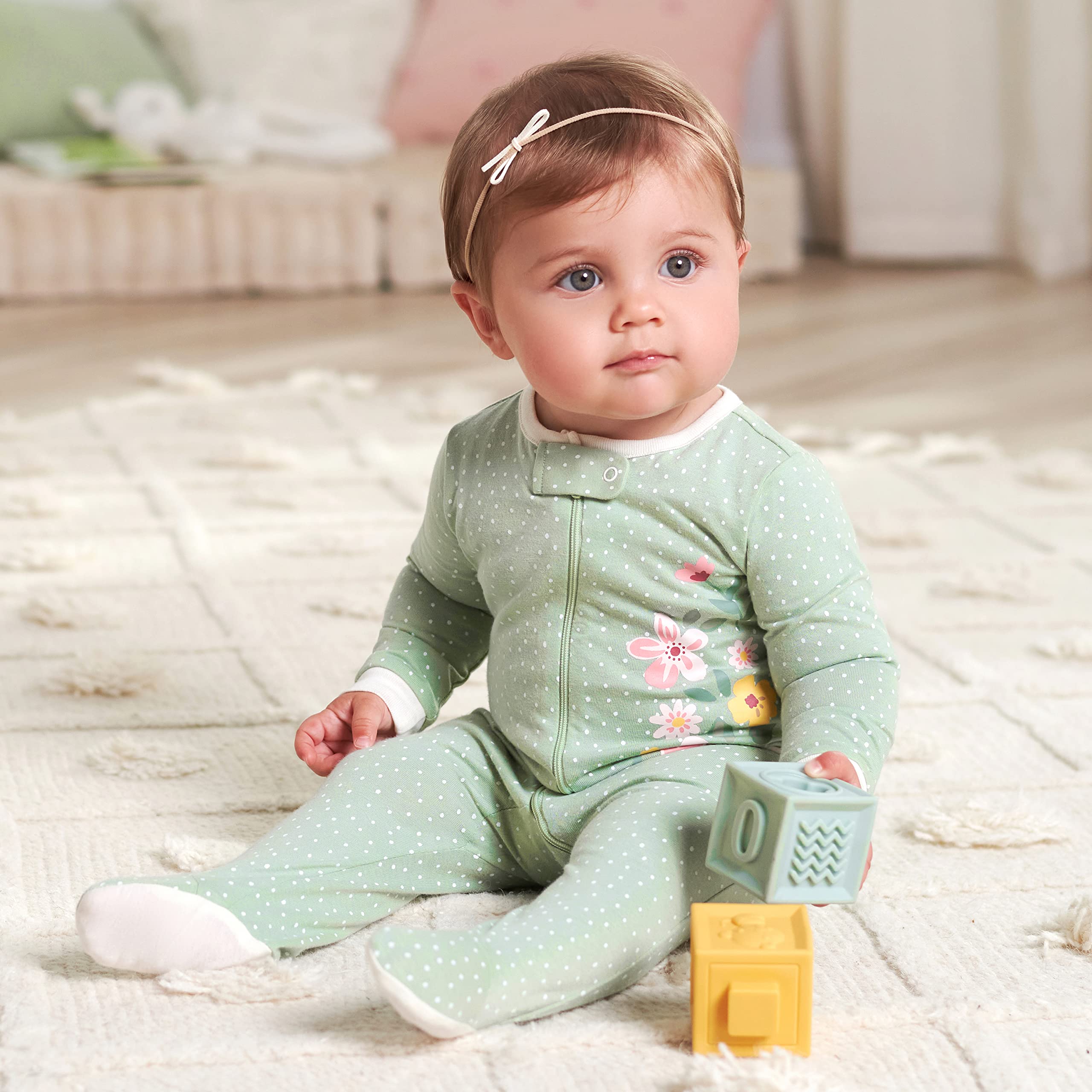 Gerber Baby Girls 4 Pack 'N Play Footie And Toddler Sleepers, Golden Floral, 0-3 Months US