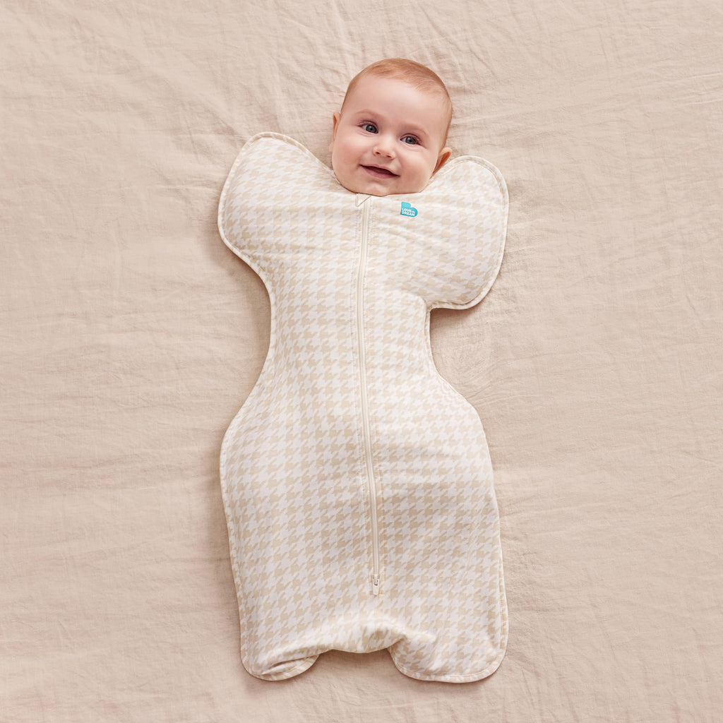 Love to Dream Swaddle UP, Sleep Sack 0-3 Months, Self-Soothing, Improves Sleep, Secure Fit Helps Calm Startle Reflex, Baby Essentials Must Haves Newborn, 1.0 TOG, Medium 13-19 lbs, Tan Houndstooth