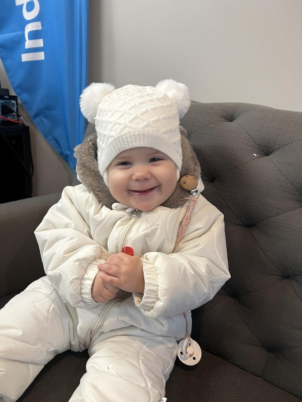 Labeol Baby Hats, Soft Warm Winter Knit Toddler Beanie with Windproof Earflap, Baby Beanie with Cute Pom-pom Ears, Fall Winter Hats for Toddler Kids Girls Boys (0-6M, White)