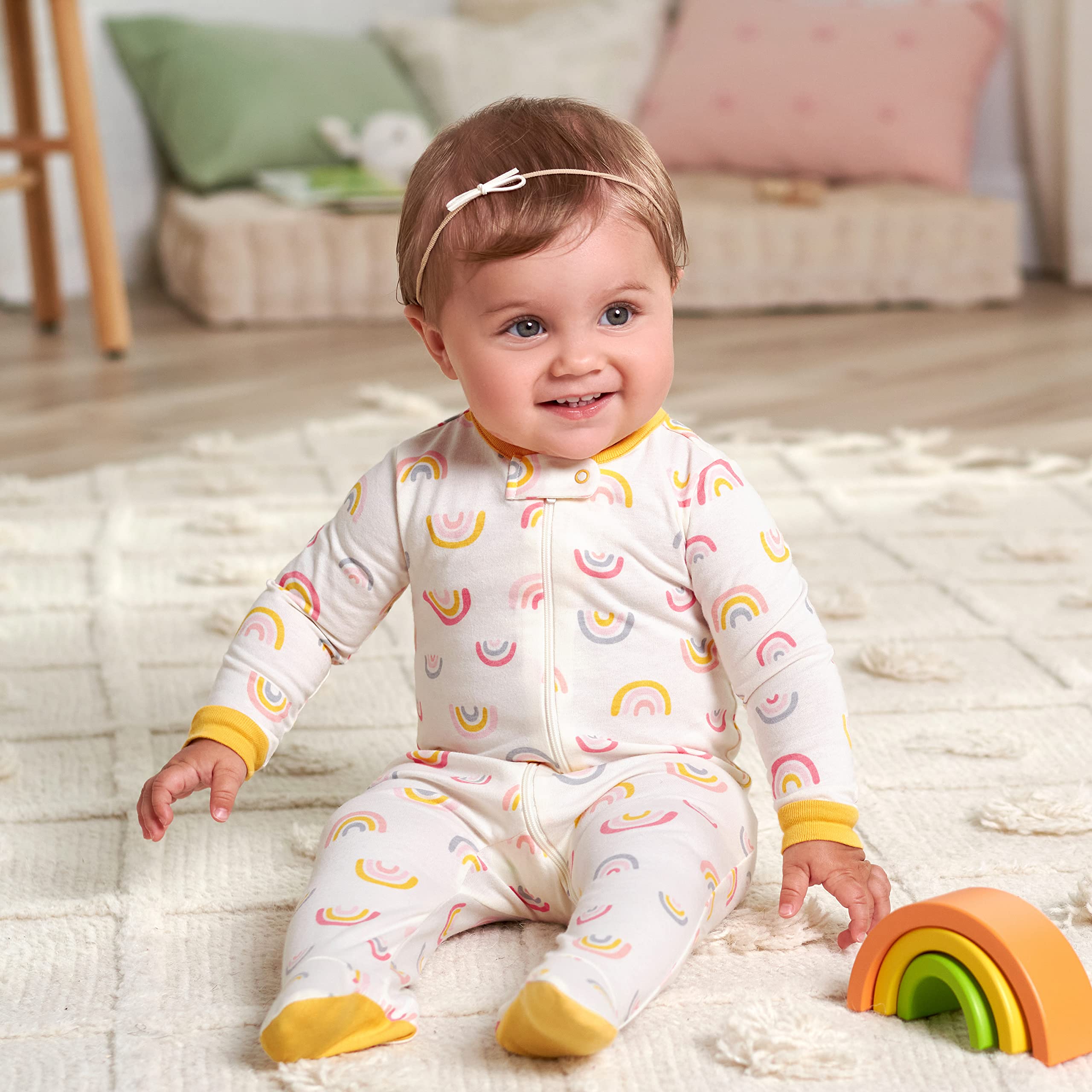 Gerber Baby Girls 4 Pack 'N Play Footie And Toddler Sleepers, Golden Floral, 6-9 Months US