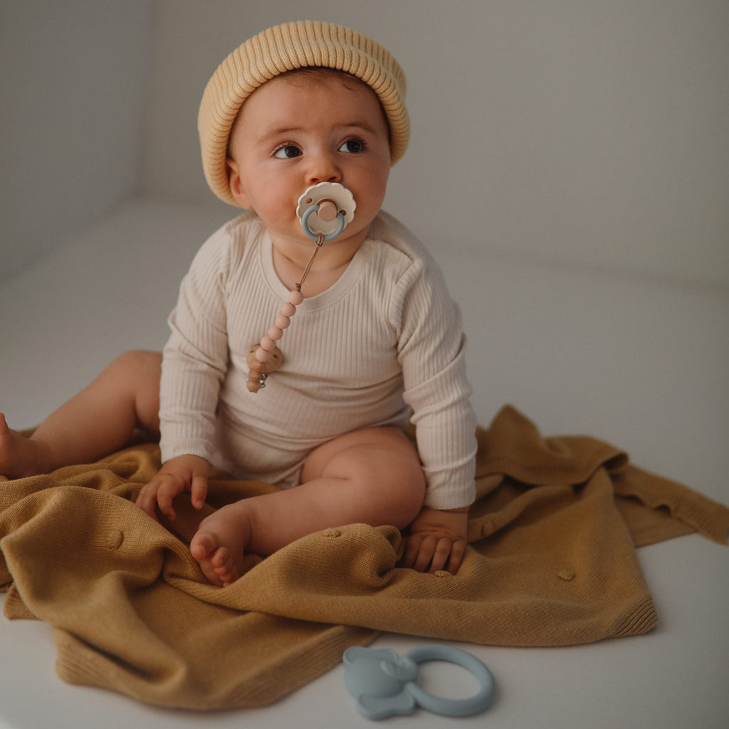 mushie 100% Silicone Baby Pacifier Clip BPA Free | Eva (Blush)
