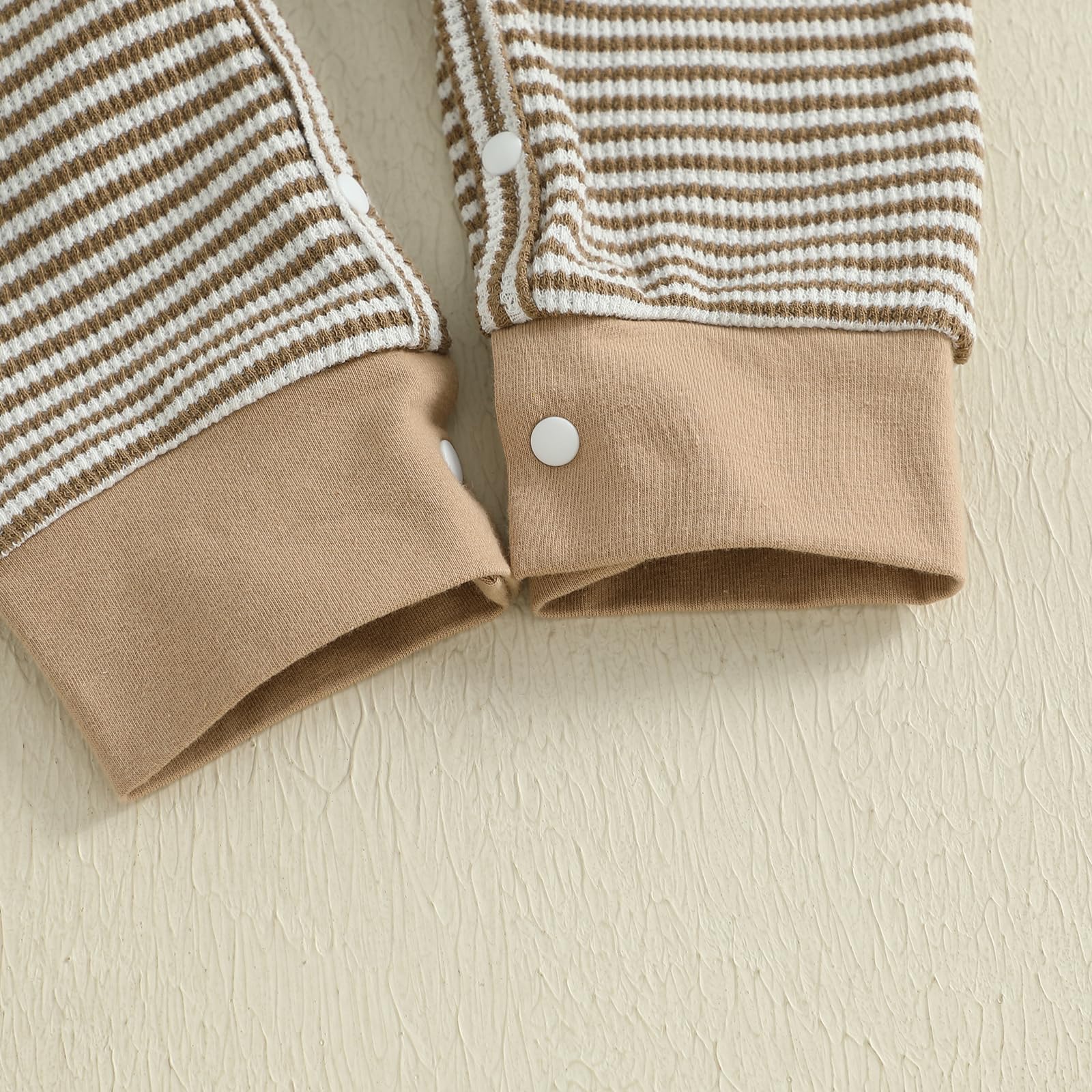 Kuriozud Newborn Infant Unisex Baby Boy Girl Clothes Button Romper Jumpsuit Basic One Piece Outfits Striped Striped Long Sleeve with Hat Khaki, 0-3 Months