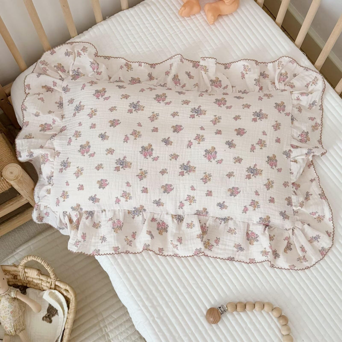 BuLuTu Muslin Toddler Pillowcase for Girls Boys, Sheep Pattern, 14"x20"