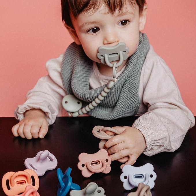 Color Essence SX PRO Silicone Butterfly Baby Pacifier 1Pk, Made with 100% Soft Silicone, Baby Essentials Perfect for Breastfeeding Babies, Designed in Spain, 0-6 Mths, Ballad Blue