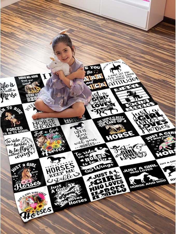 Horse Throw Blanket for Women Men Black White Blanket Gifts for Adults Animals Lightweight Blanket 60X80 Inches for Bed All Season