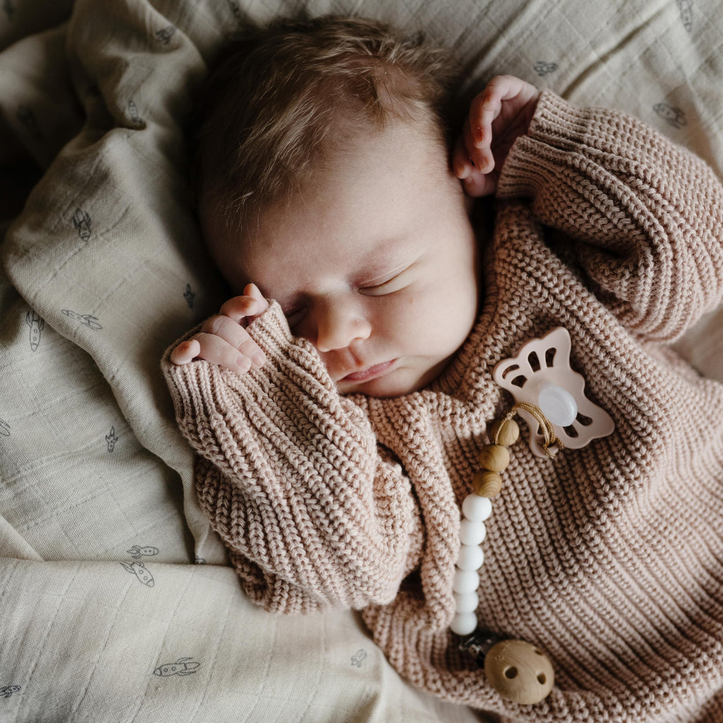 FRIGG Butterfly Anatomical SilkySoft Silicone Baby Pacifier | Made in Denmark | BPA-Free (Soft Lilac/Pretty in Peach, 0-6 Months)