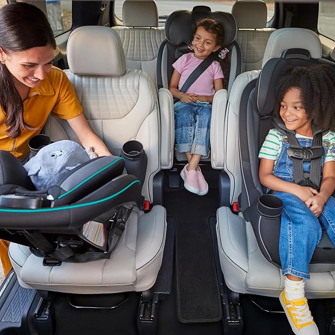 Safety 1st Grow and Go All-in-One Slim Convertible Car Seat, Rear Facing, 5-40 lbs, Forward Facing (30–65 lbs), High Back Booster Seat 40-100 pounds, Green Gables